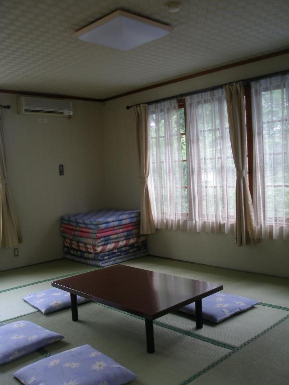 Alpine Wind Bed & Breakfast Hakuba Room photo